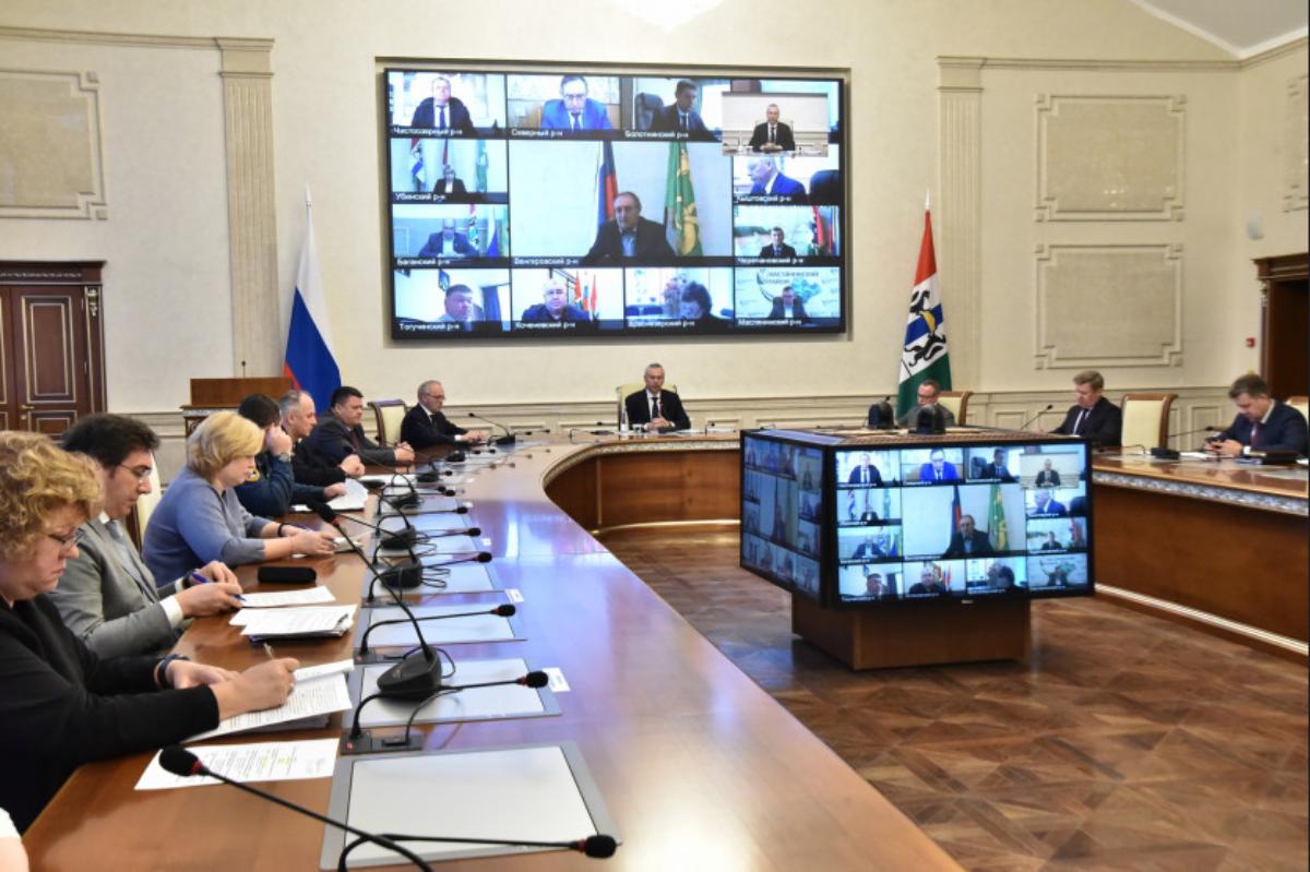 Четко и организованно: губернатор оценил выборы в Новосибирской области
