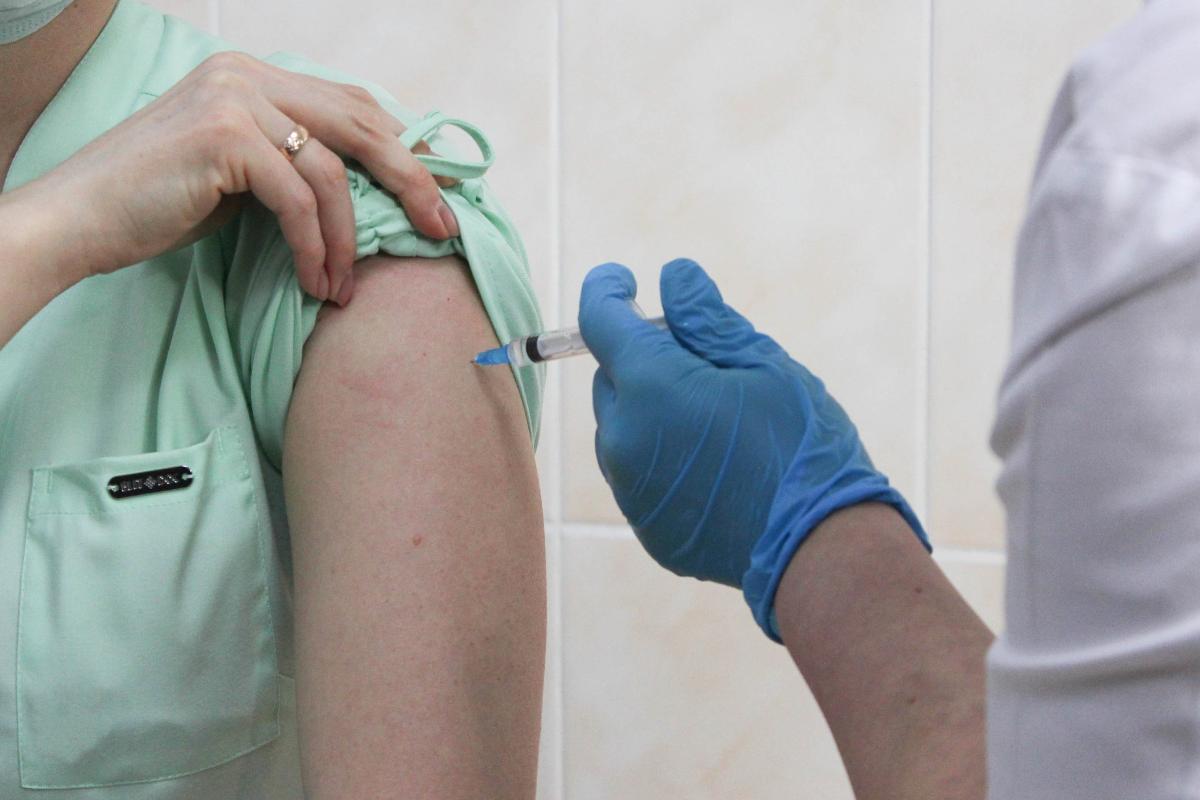 Пункт вакцинации от коронавируса открылся в ТЦ «Мега»