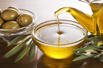 Оливковое масло - жидкое золото для женской красоты