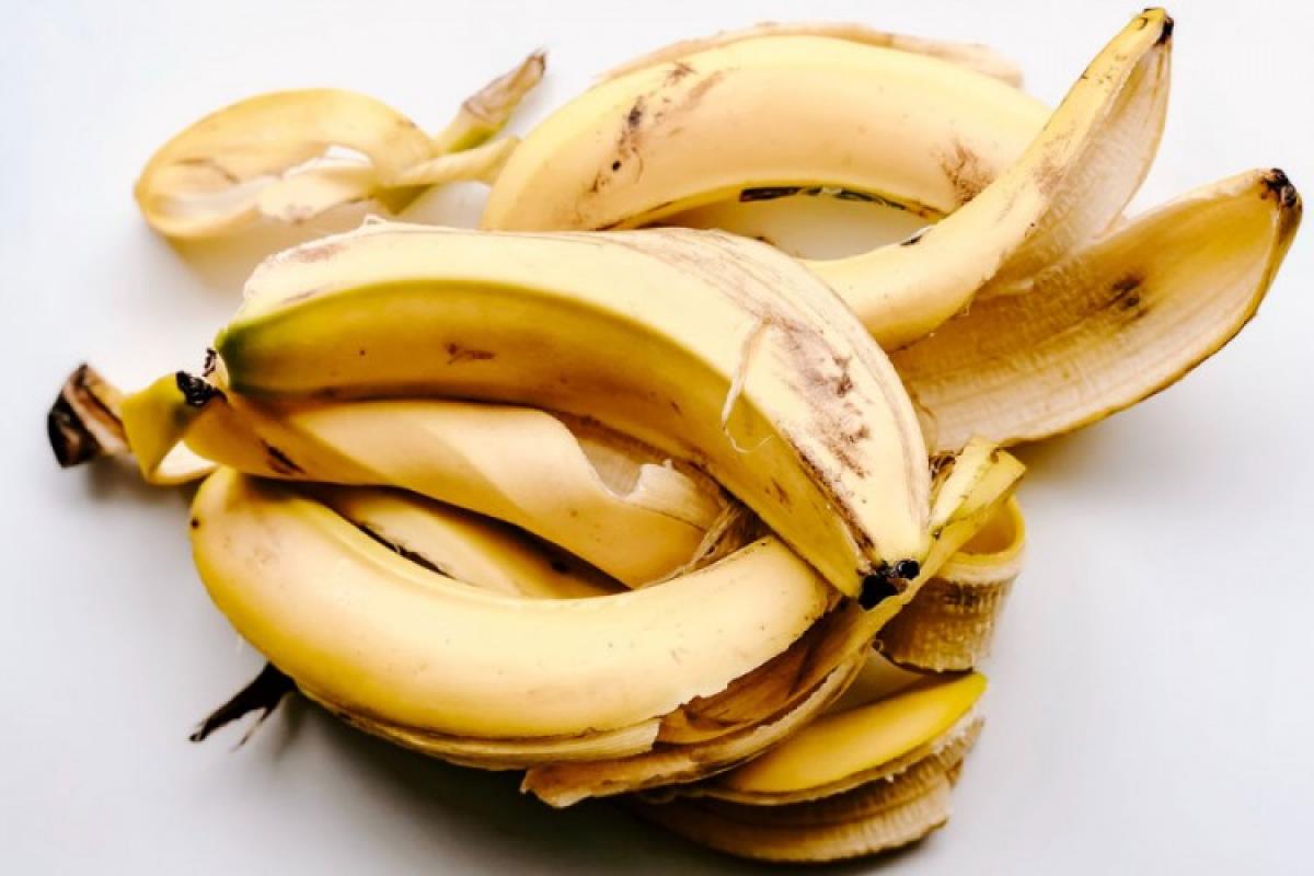 Банановая кожура отличное удобрение для комнатных растений