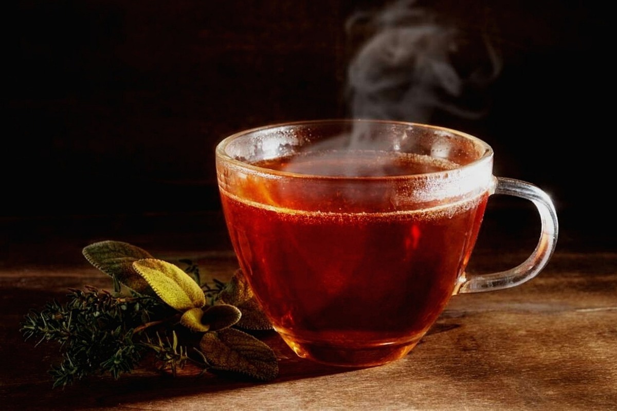 Медики: употребление очень горячего чая повышает риск развития рака пищевода