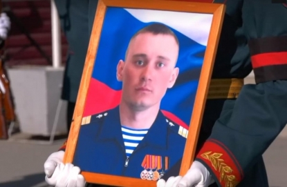 В Татарске проводили в последний путь погибшего на Украине солдата