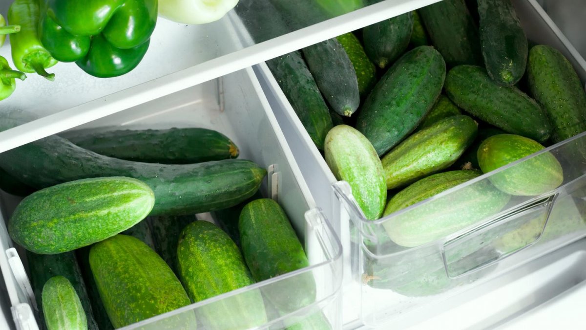 Как сохранить огурцы свежими в холодильнике на месяц, а то и два