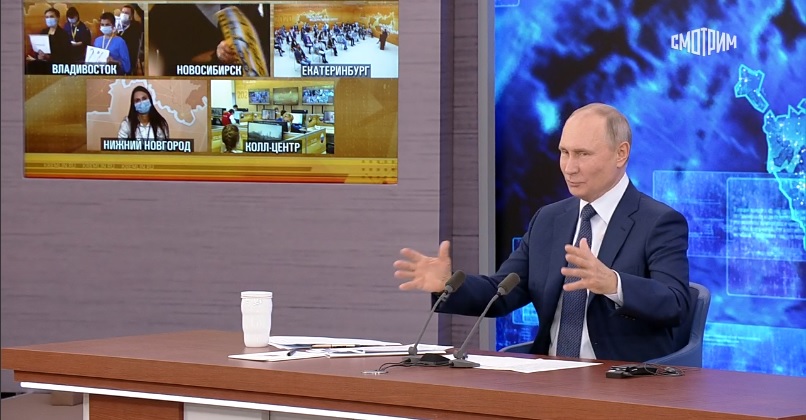 Путина заподозрили в желании восстановить СССР