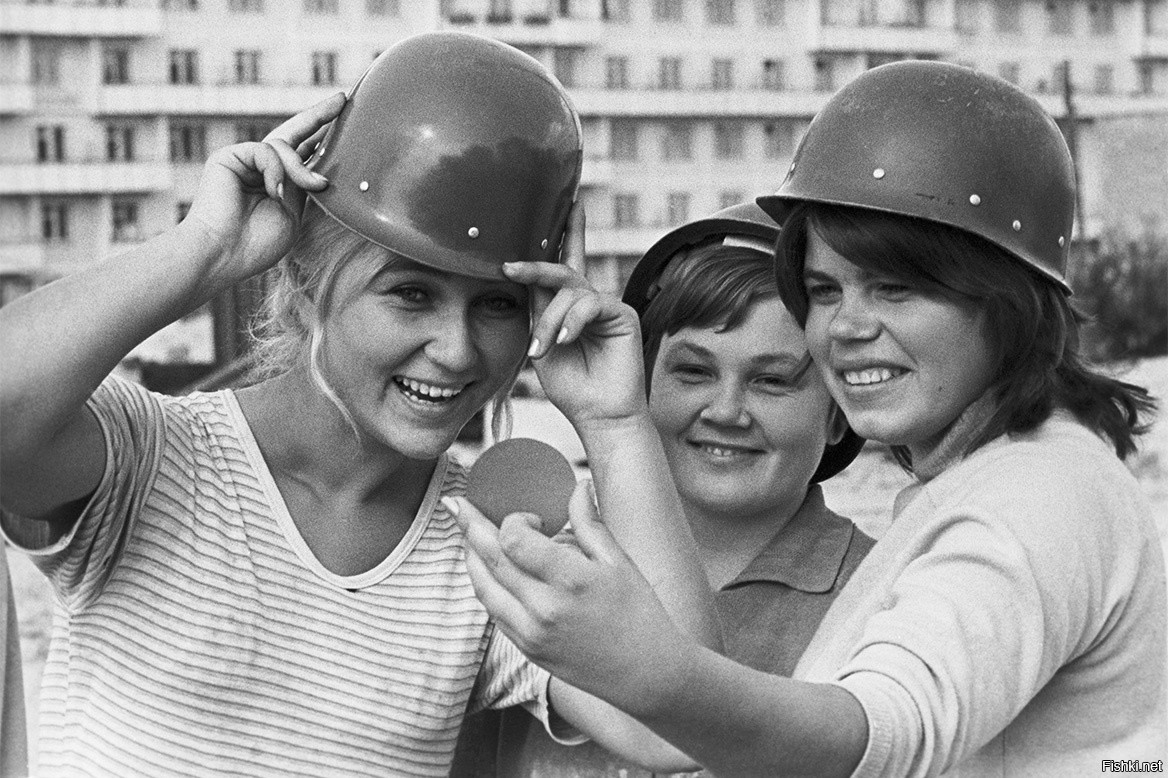 Три ярких качества советской женщины, которые делают её лучше современной