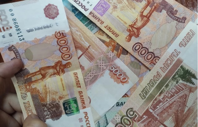 Мошенники украли у ростовчанки 100 тыс. рублей с помощью VPN-сервиса