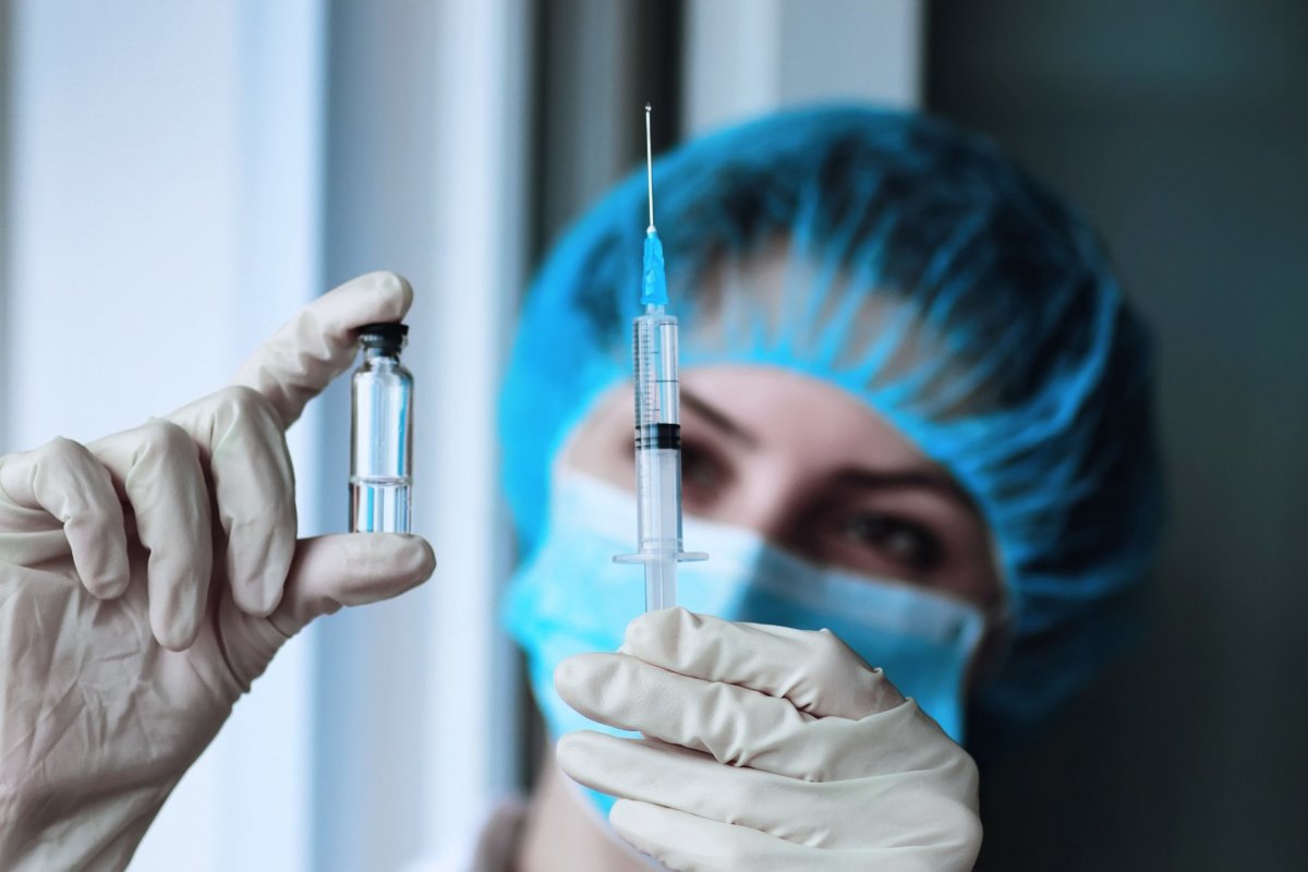 В вакцине против опасного заболевания обнаружены следы смертельного вируса