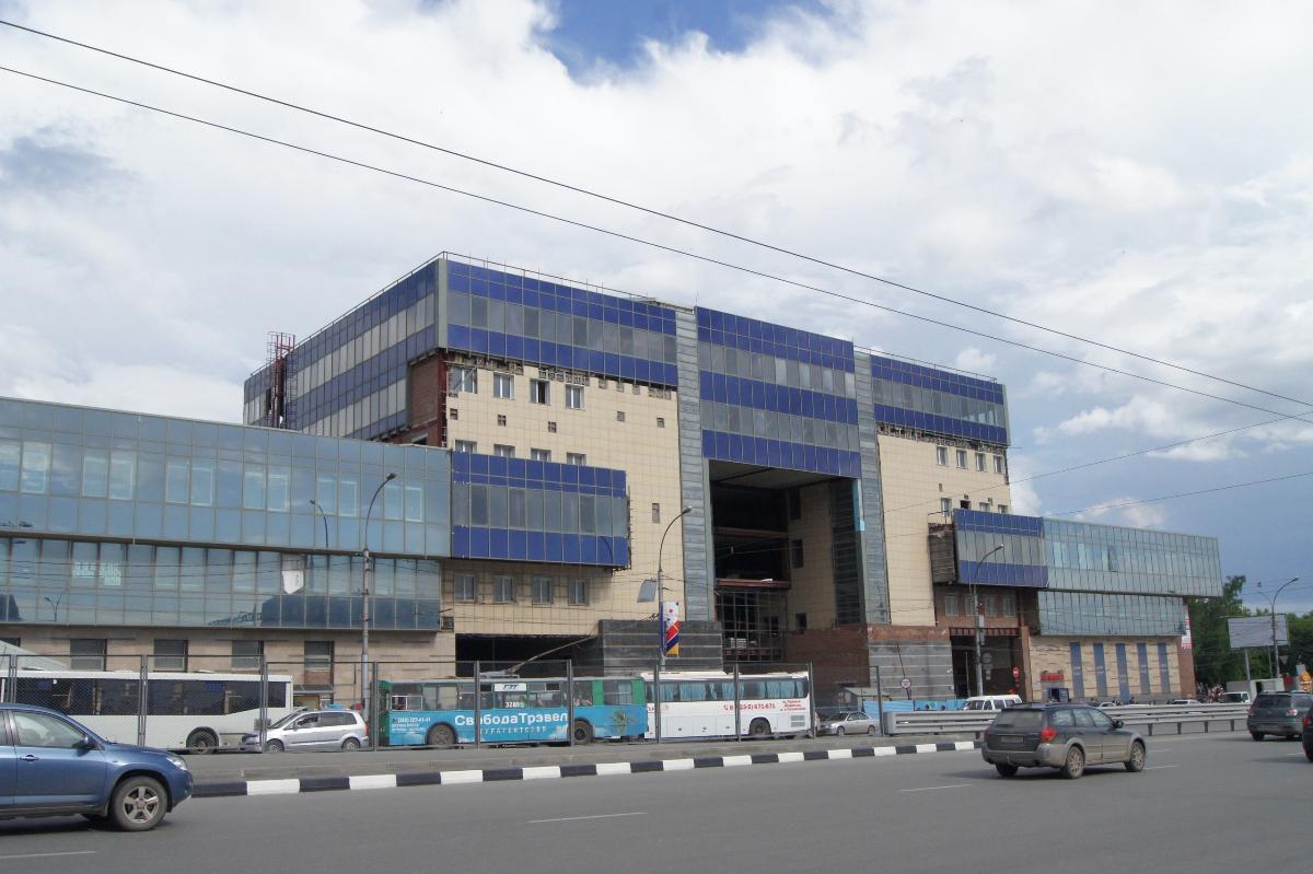 Бизнес-центром станет автовокзал-долгострой на Красном проспекте
