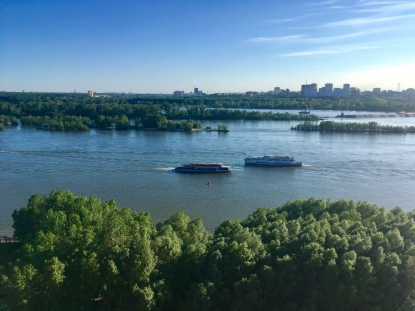 В Новосибирске под прикрытием масштабных инвестпроектов захватывают берег реки Обь