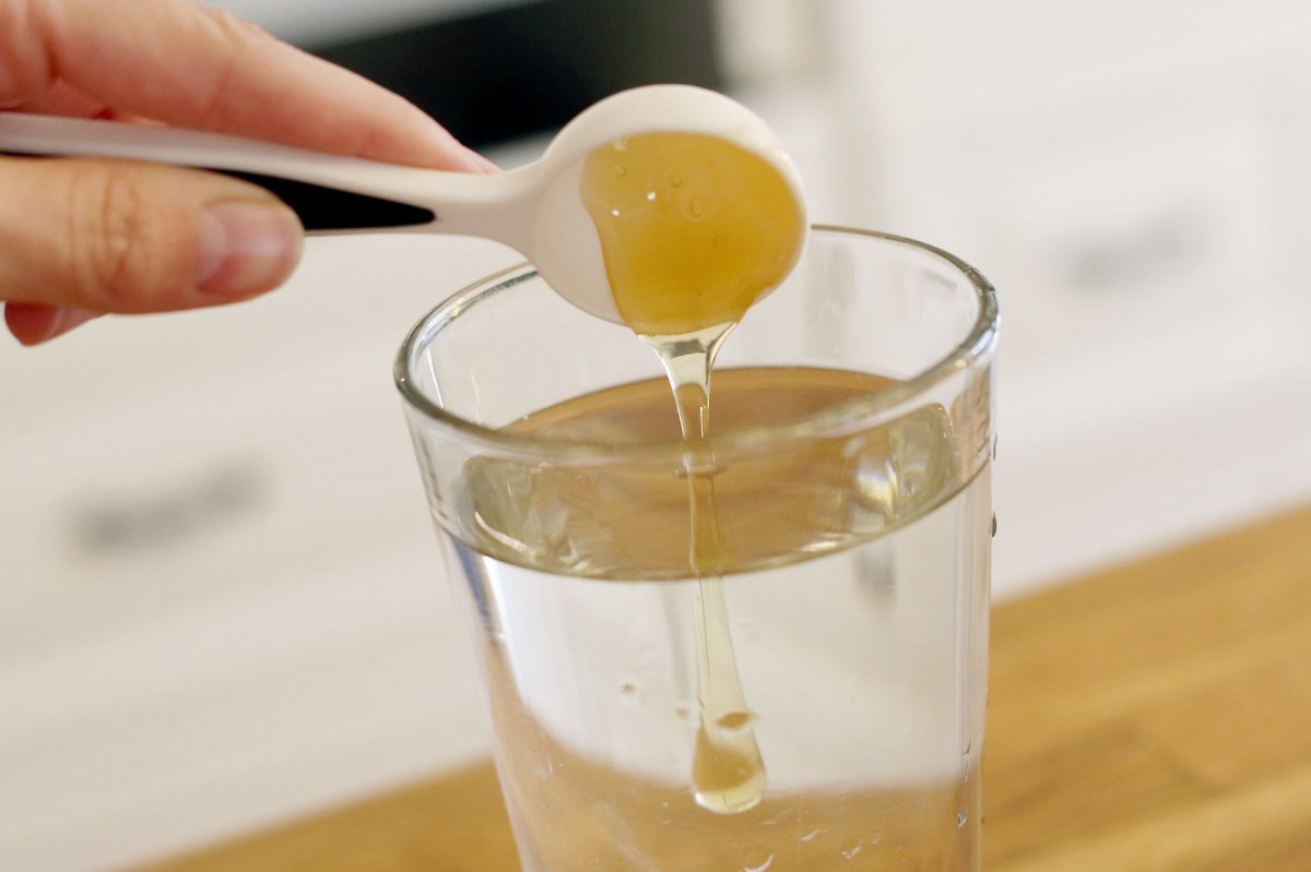 Рецепт здоровья - медовая вода утром натощак