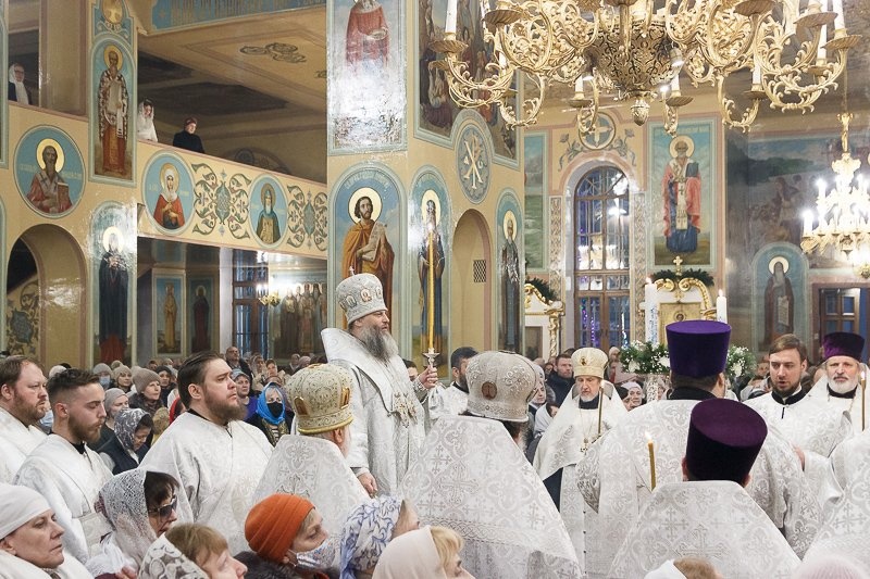 Православные новосибирцы отмечают Рождество Христово