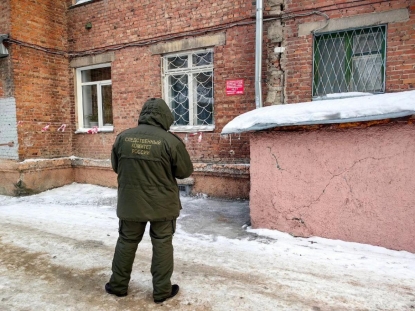 Бастрыкин потребовал возбудить уголовное дело из-за треснувшего в Новосибирске жилого дома