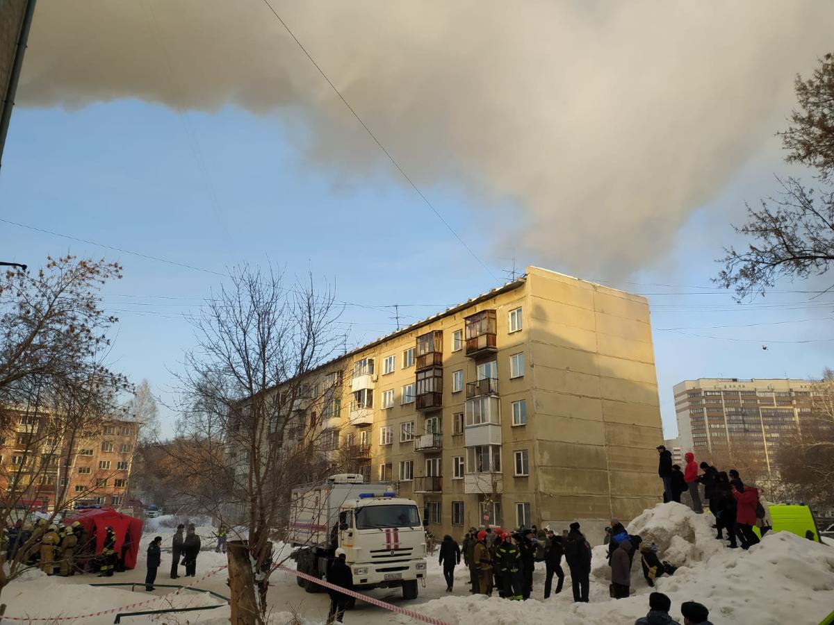 Взрыв уничтожил 30 квартир: подробности от МЧС России