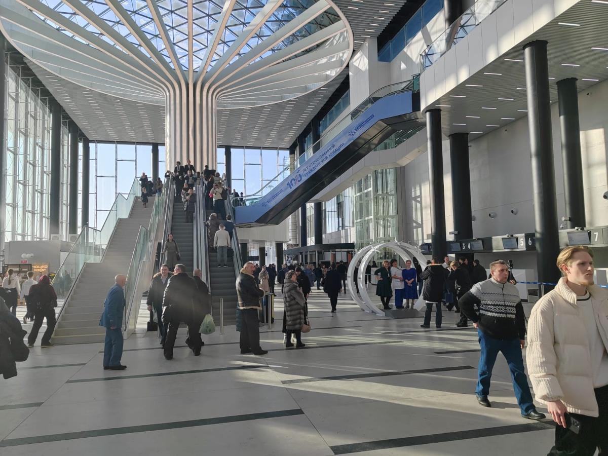 Владимир Путин открыл новый терминал аэропорта «Толмачево» 