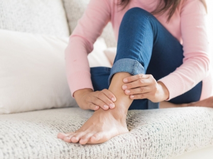 Признаки, которые указывают на развитие синдрома беспокойных ног и методы лечения заболевания