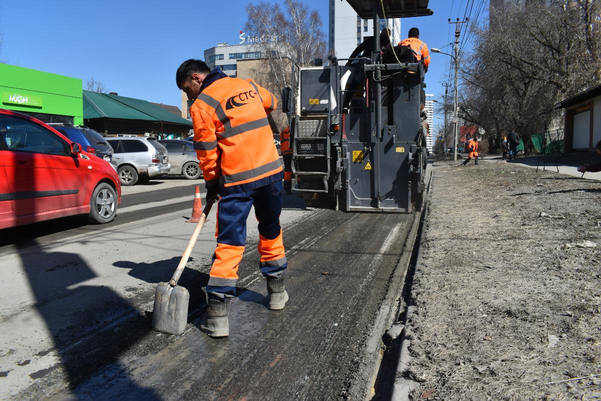 Весенний ямочный ремонт начался на дорогах Новосибирской области