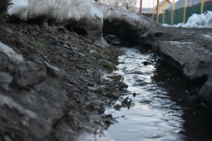 Рекордное число горожан получили травмы на ледяных тротуарах Новосибирска