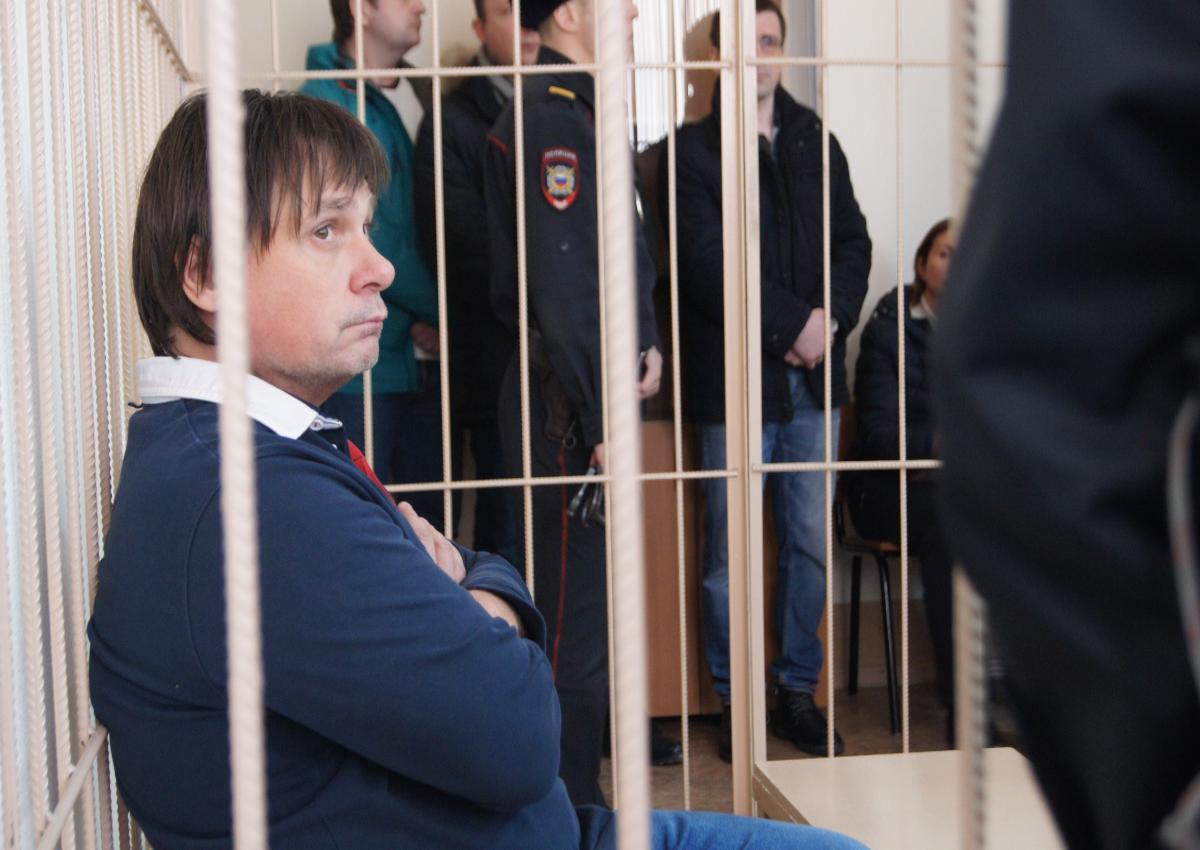 Суд отказался возвращать экс-замдиректора клиники Мешалкина Покушалова в колонию