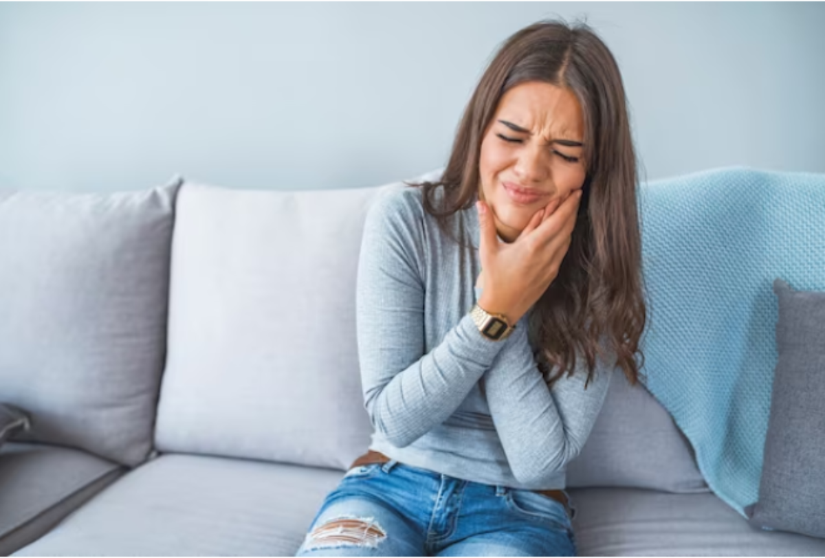 Когда зубная боль невыносима: скорая домашняя помощь до похода к врачу