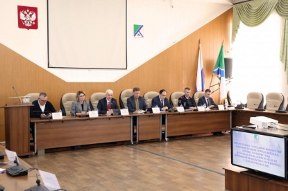 Депутаты Заксобрания обсудили проблемы безопасности на дорогах в Бердске