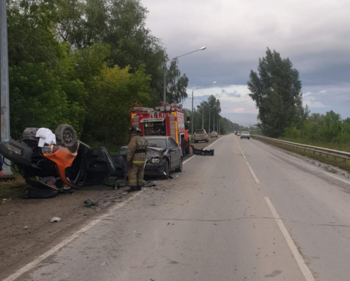 Три человека погибли в ДТП с каршеринговым авто под Новосибирском