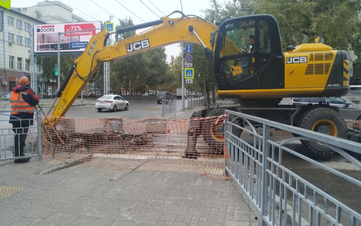 В Новосибирске на улице Серебренниковской ограничат движение: дорогу сузят на 5 метров