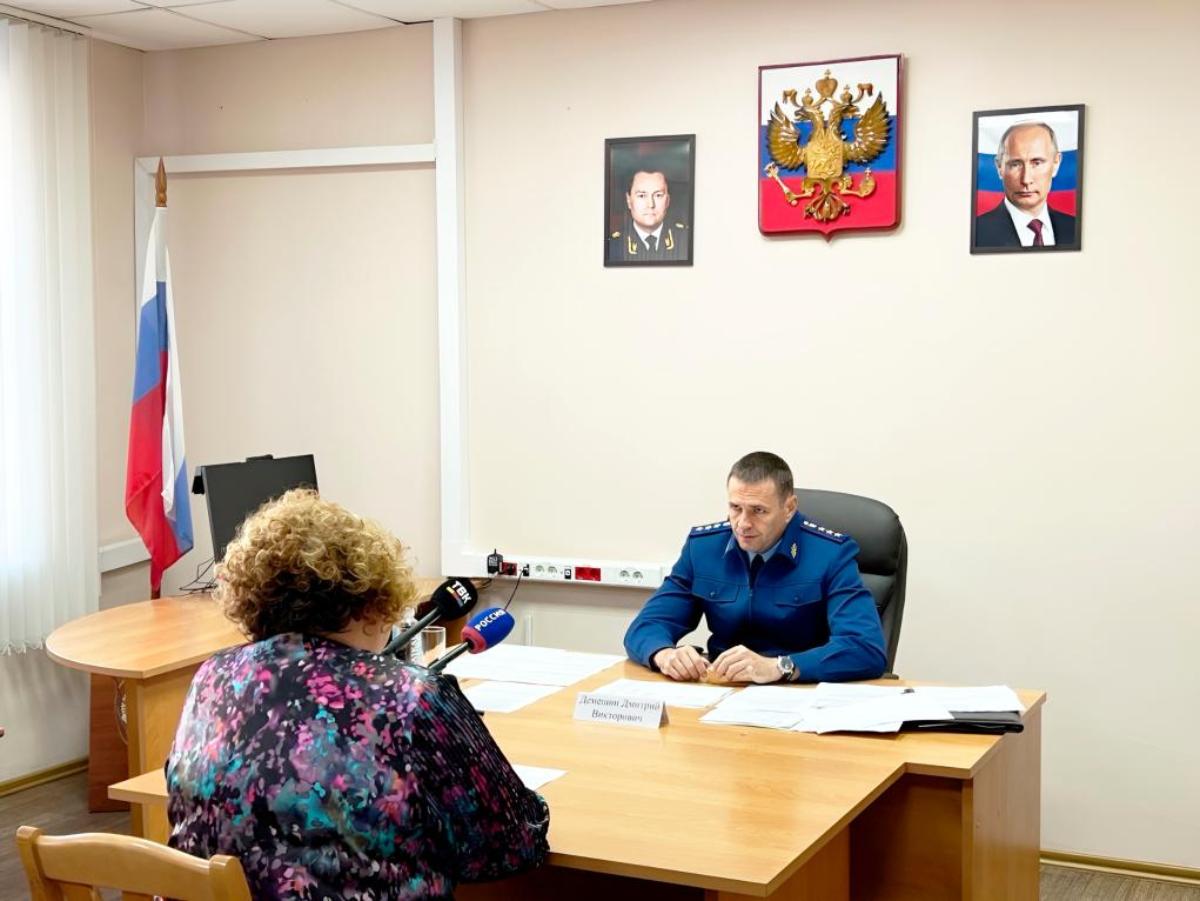 Замгенпрокурора РФ пожаловались на отсутствие учебников в школе