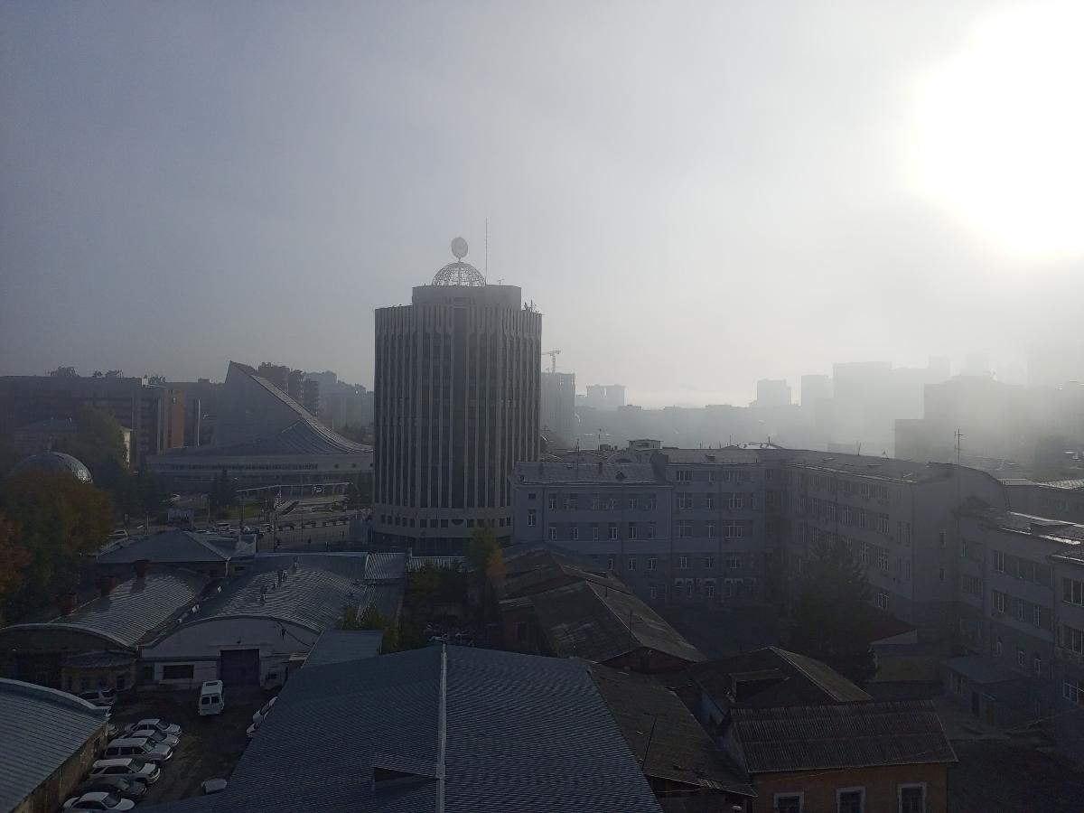Туман опустился на Новосибирск утром 2 октября