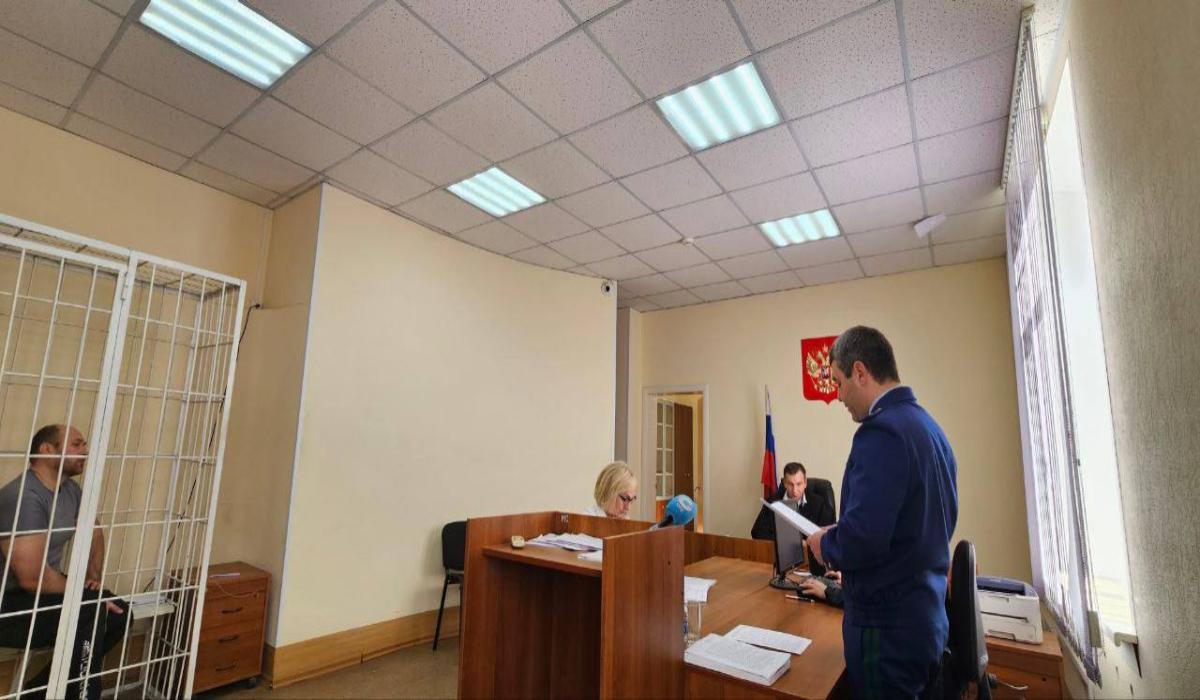 В Новосибирске адвокат получил 7 лет колонии за взятку