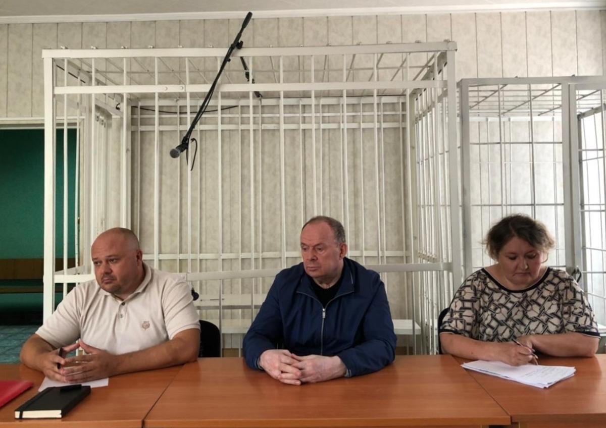 Суд вынес приговоры фиктивным помощницам депутата Лаптева