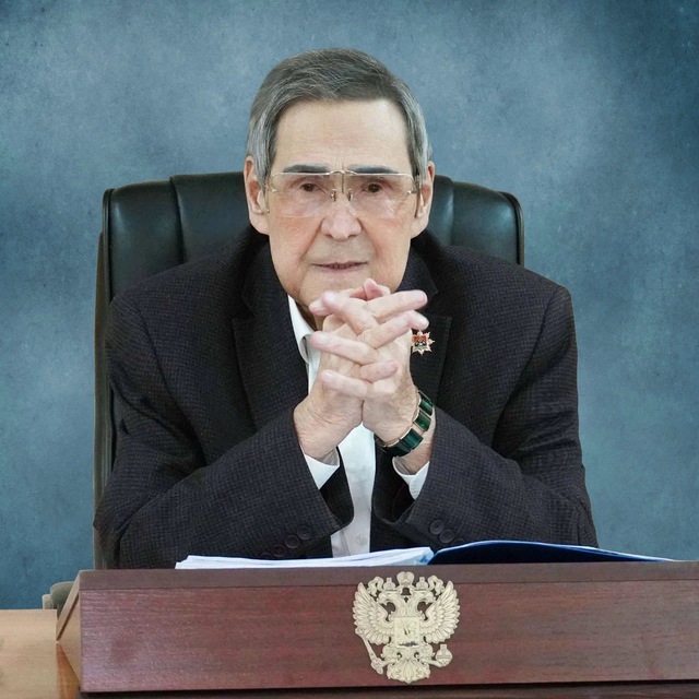 Умер экс-губернатор Кузбасса Аман Тулеев
