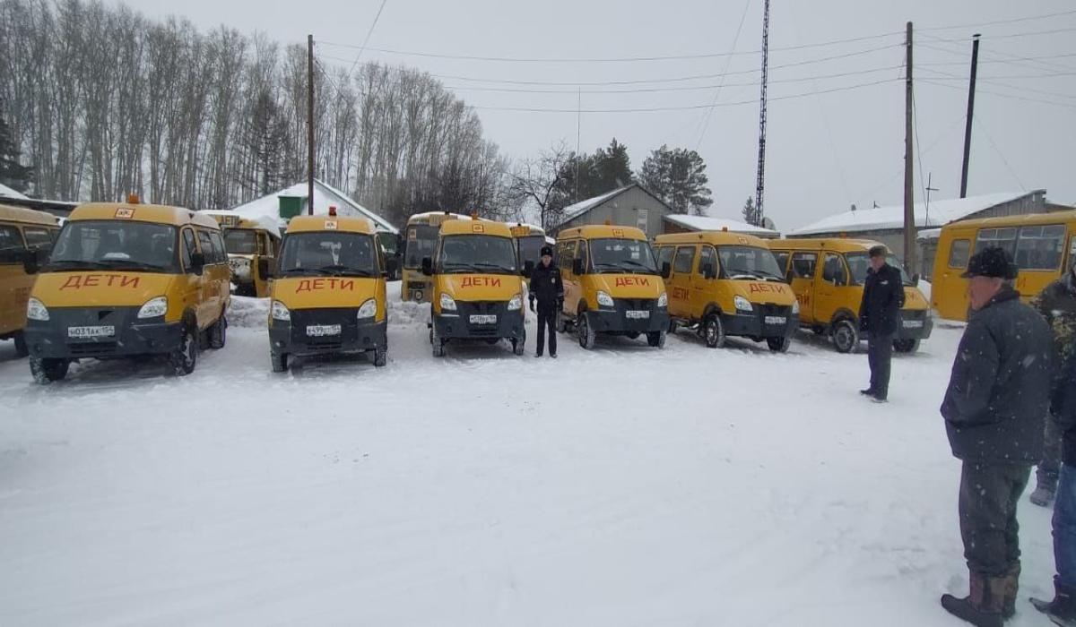Автоинспекторы опять нашли неисправные автобусы, возившие школьников