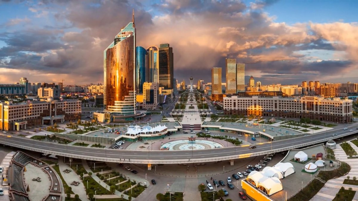 Казахстанцы «постарели» на один день после смены часового пояса
