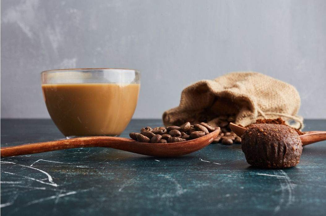 Кофеманы – берегитесь переломов? Правда ли, что кофе вымывает кальций