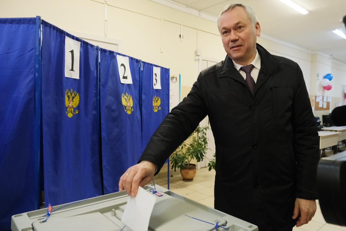 Андрей Травников проголосовал на выборах президента Российской Федерации