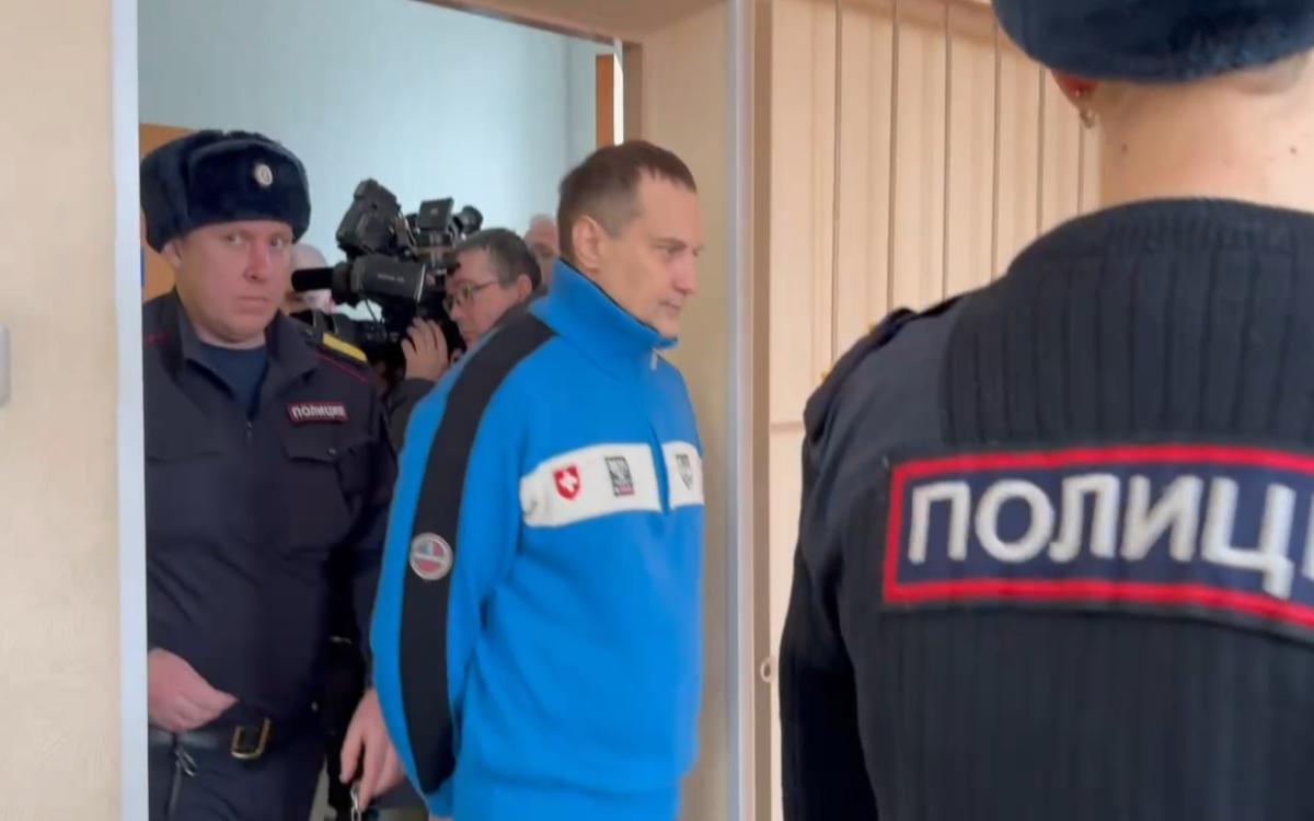 Суд арестовал имущество министра ЖКХ и энергетики