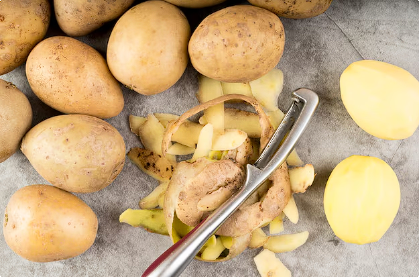 Почему не стоит выбрасывать картофельную кожуру: знают только опытные и мудрые хозяйки