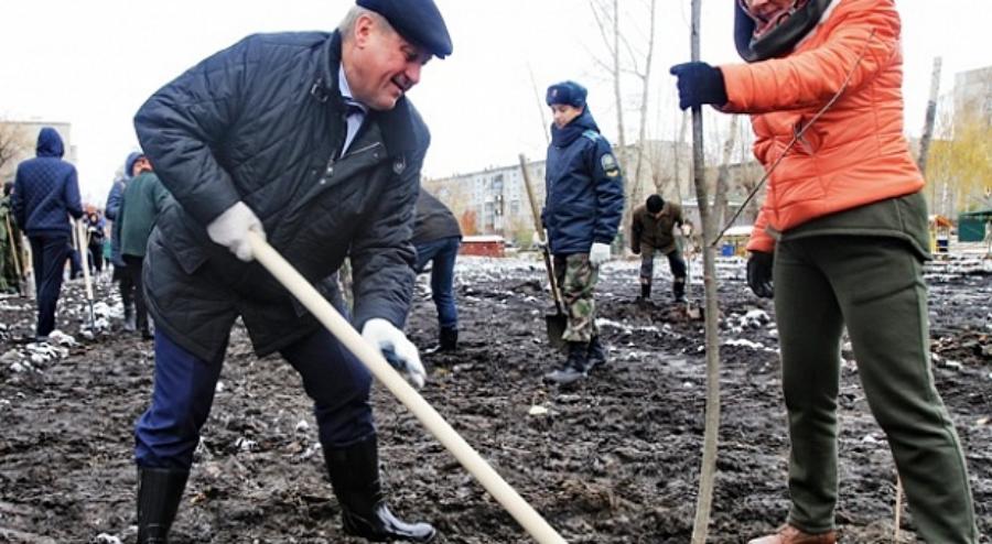 Наследие Локтя: во что превратился сквер в честь 100-летия ВЛКСМ