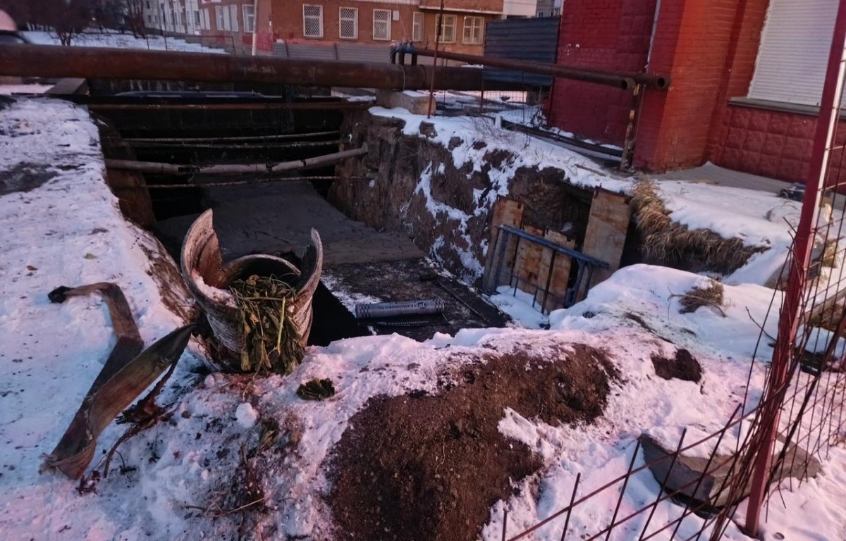 Без тепла и горячей воды вынуждены оставаться жители мегаполиса 