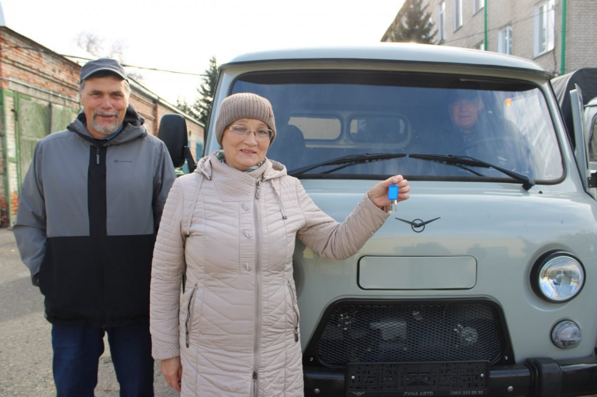 27 автомобилей для тушения ландшафтных пожаров переданы в районы по госпрограмме